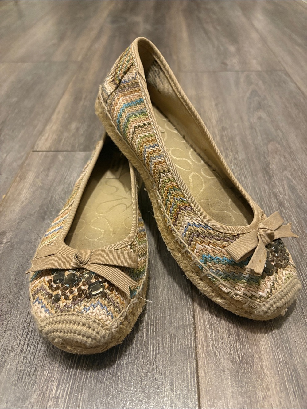 Simply Vera Woven Espadrille Ballet Flats in Beige with Beading and Bow